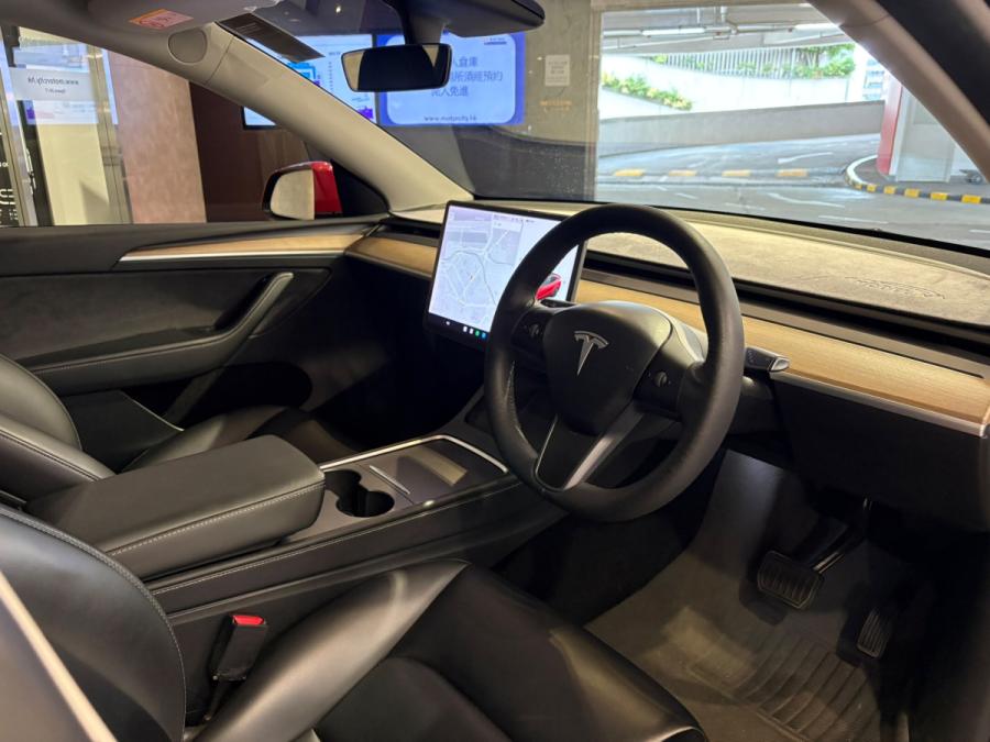 Model Y Standard Range - Image 3